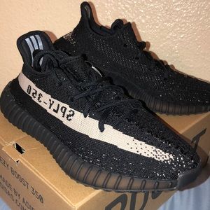 Yeezy Boost 350 V2